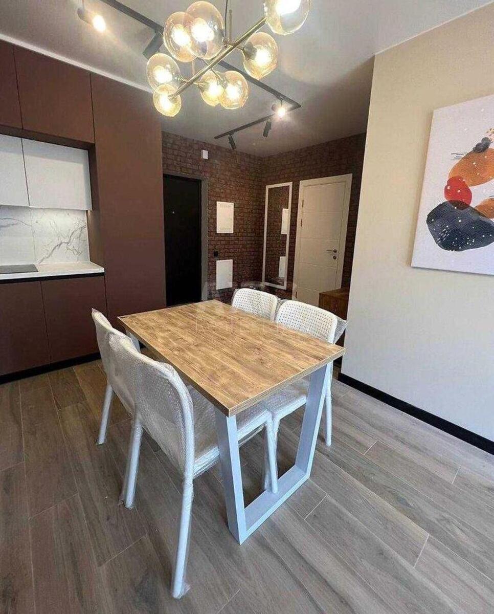 1k apartment vul. Sverstjuka Jevgena 6Д7