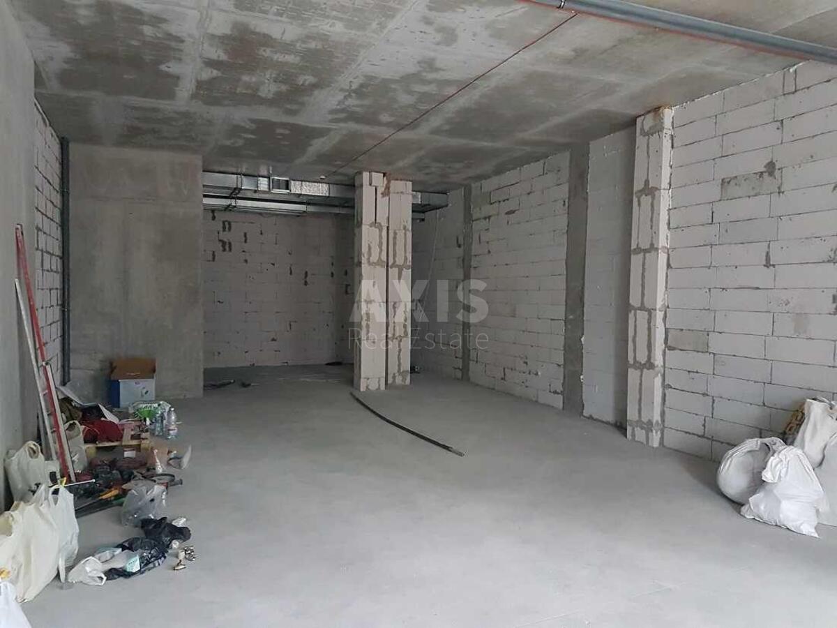 Trade object nab. Dniprovs'ka 15, 86m22