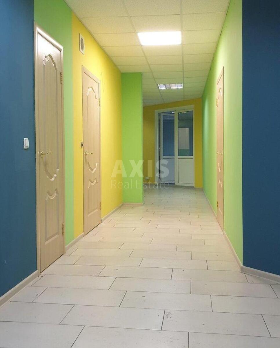 Trade object vul. Velyka Kytai'vs'ka 53, 160m25