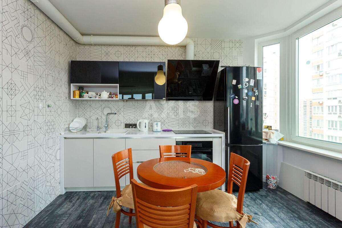 1k apartment vul. Ahmatovoi' Anny 32/1856161