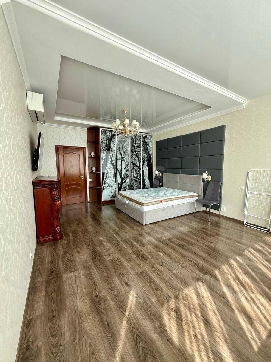 2k apartment nab. Dniprovs'ka 143