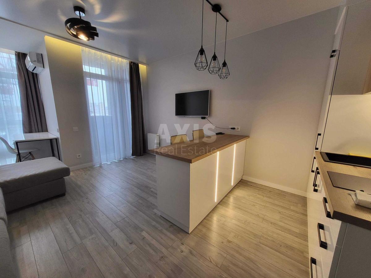 1k apartment vul. Chornovola V'jacheslava 27