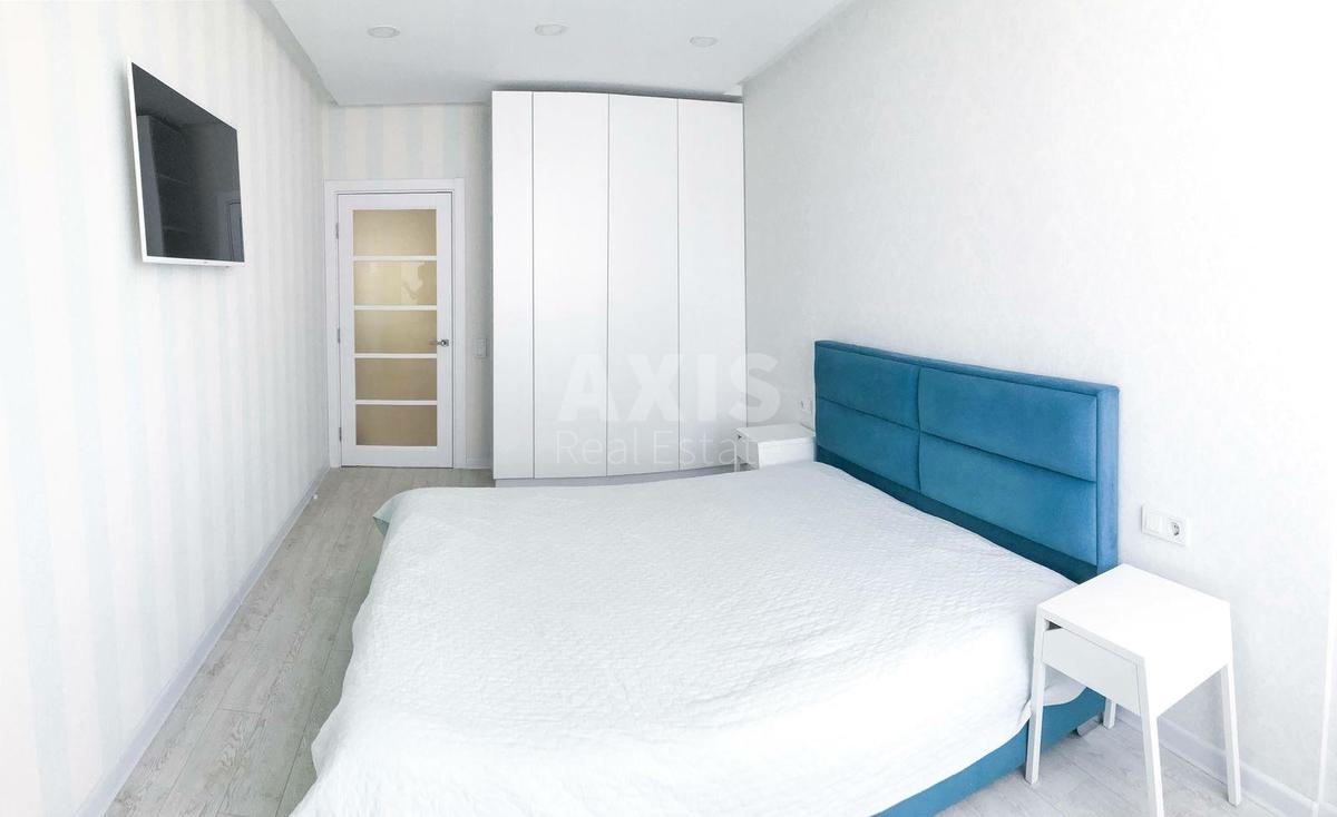 2k apartment vul. Zaval'na 10В2