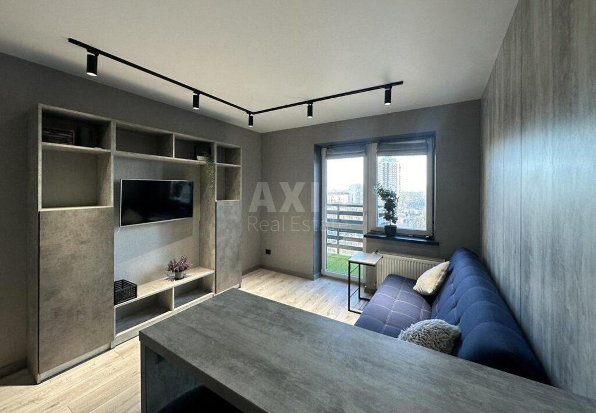 2k apartment vul. Nyzhn'okljuchova 14
