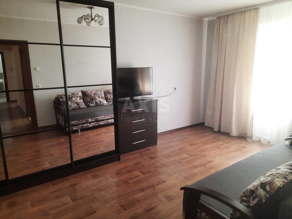 2k apartment vul. Danchenka Sergija 32