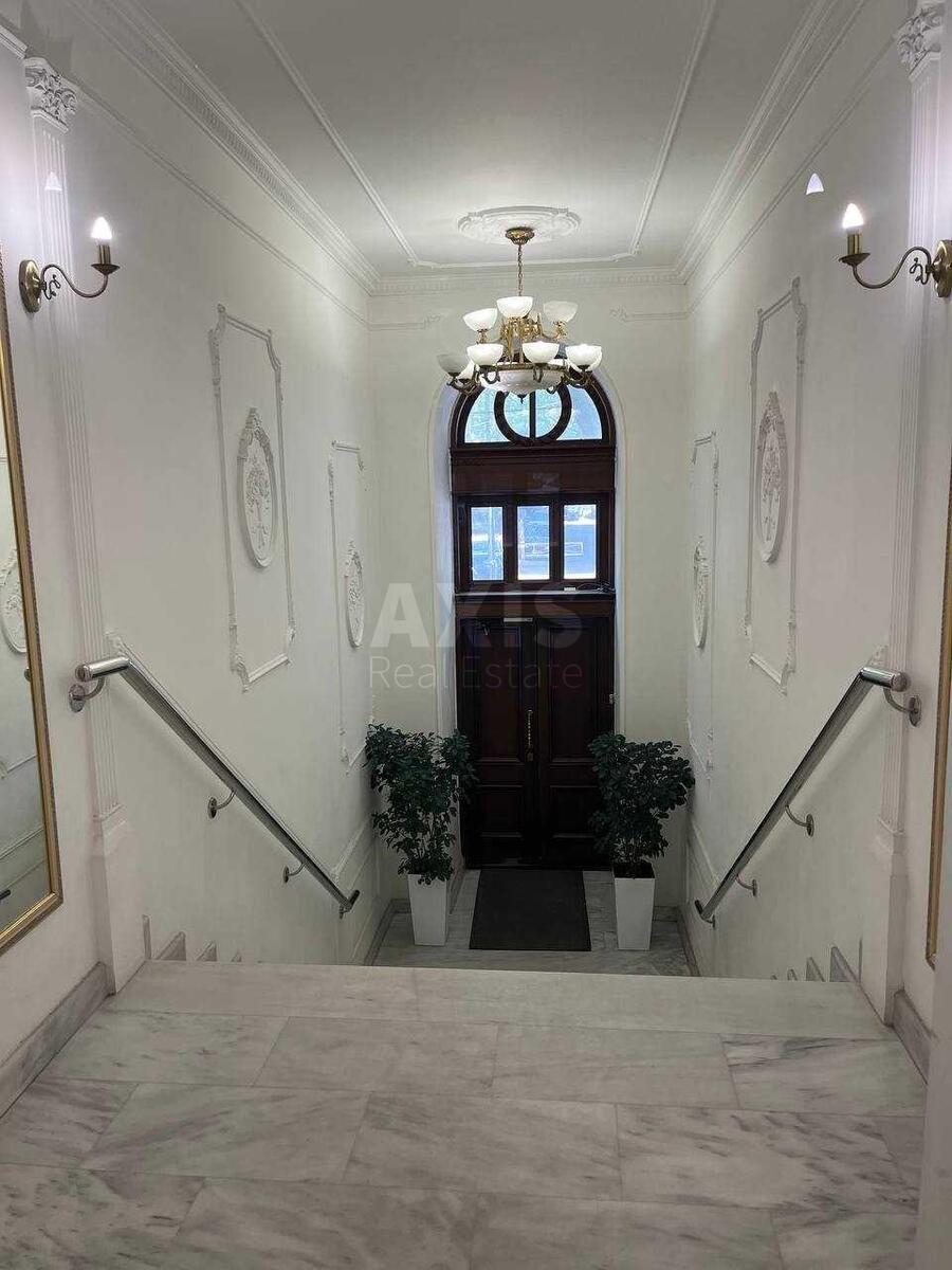Офис ул. Владимирская 4, 400м212