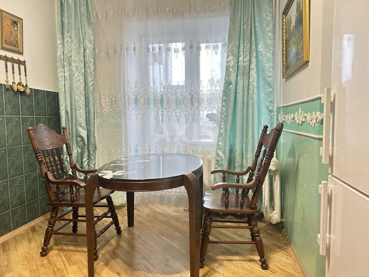 3k apartment vul. Kotel'nykova Myhajla 100