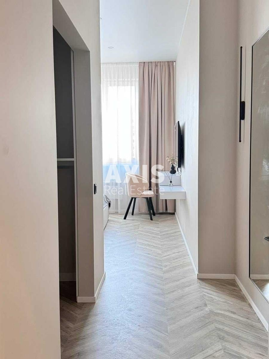 1k apartment vul. Dragomyrova Myhajla 2Б12