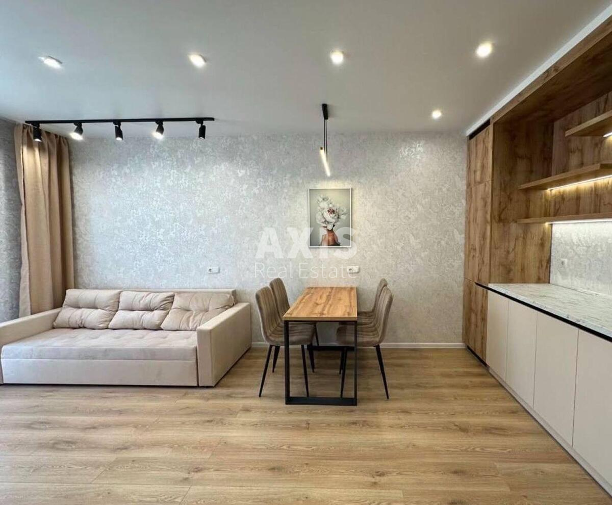 2k apartment vul. Barbjusa Anri 37/10