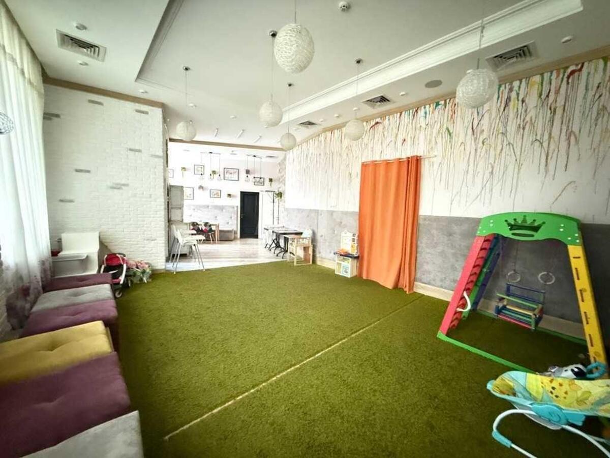 Trade object vul. Sribnokil's'ka 12, 355m2616974