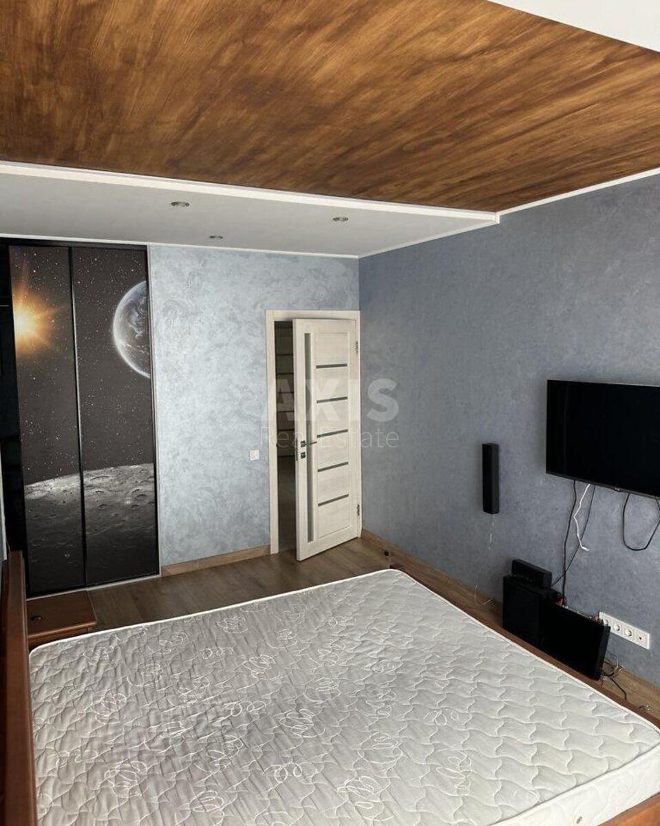 2k apartment vul. Kahovs'ka 600