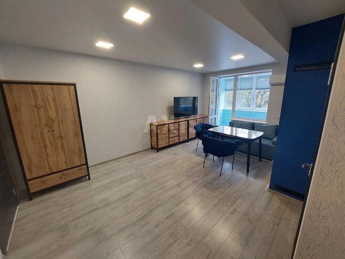 2k apartment vul. Spas'ka 2516