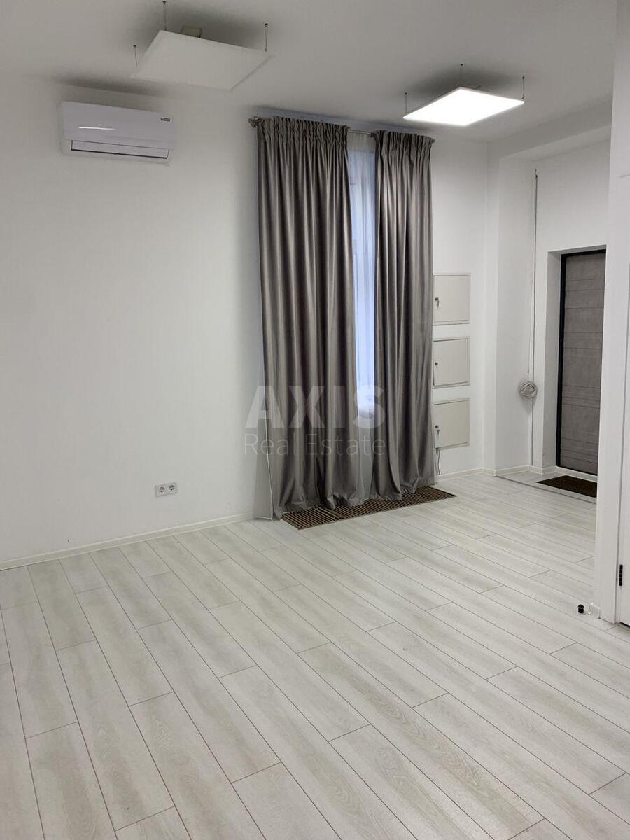 Office vul. Lyps'ka 9Б, 103m21