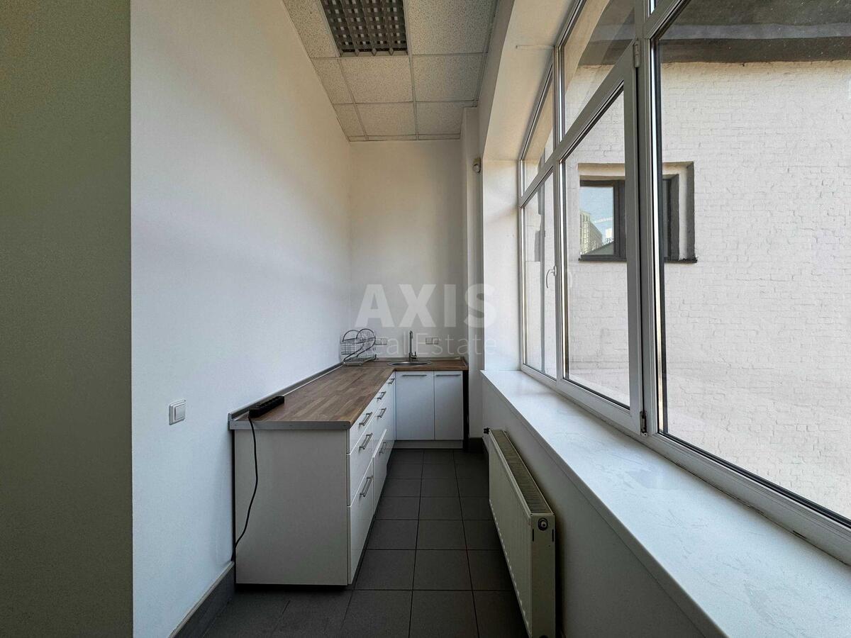 Office vul. Pymonenka Mykoly 13, 446m27