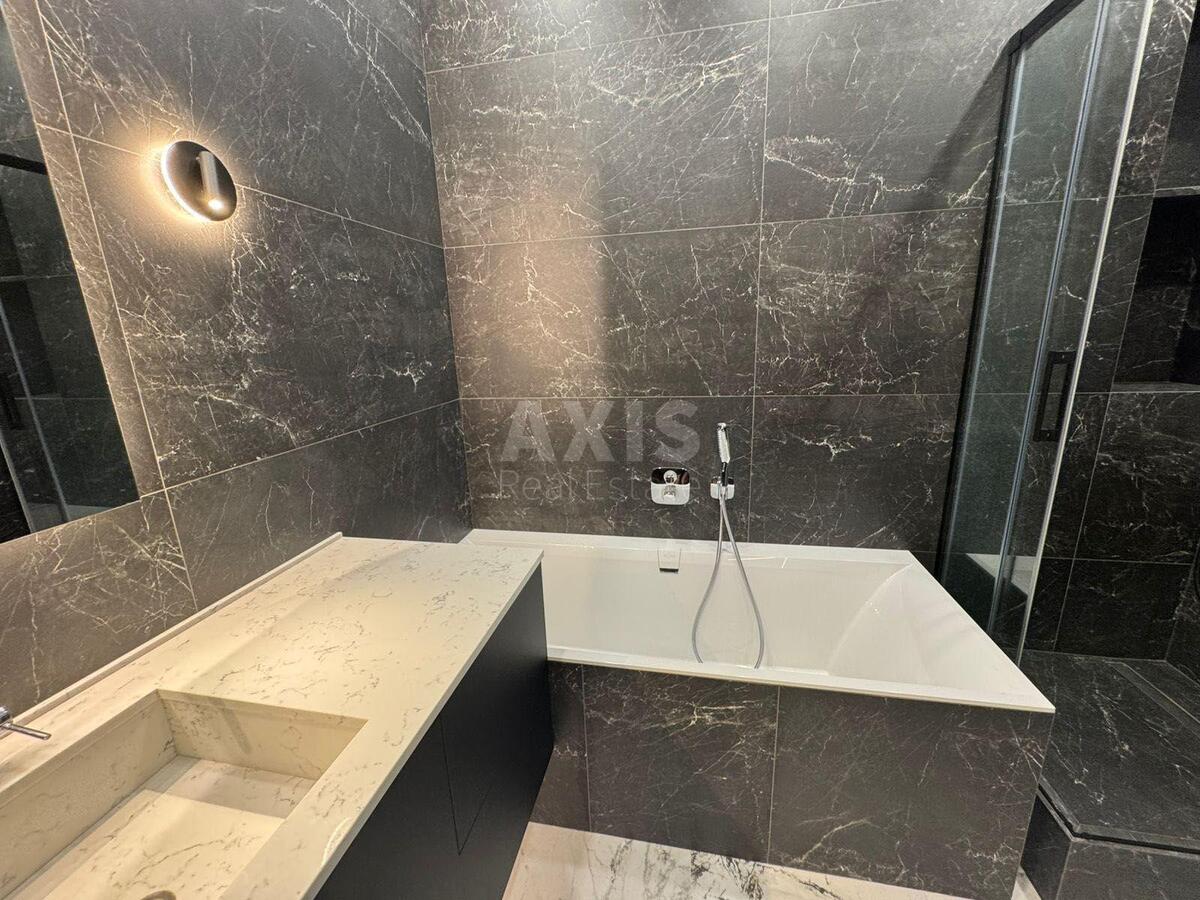 1k apartment vul. Dragomyrova Myhajla 4Б6
