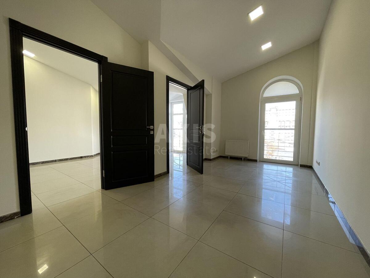 Office vul. Spas'ka 5, 324m21
