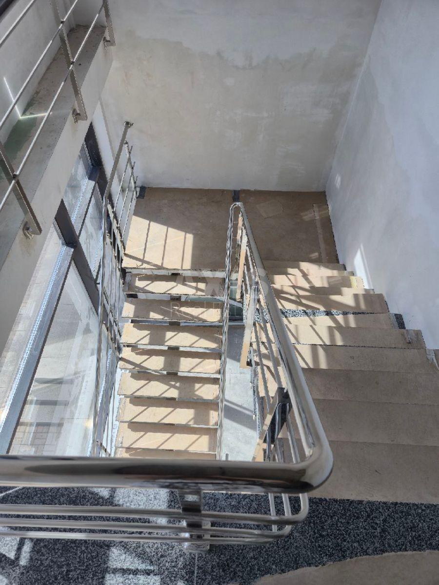 Office vul. Hreshhatyk 16, 504m2588883