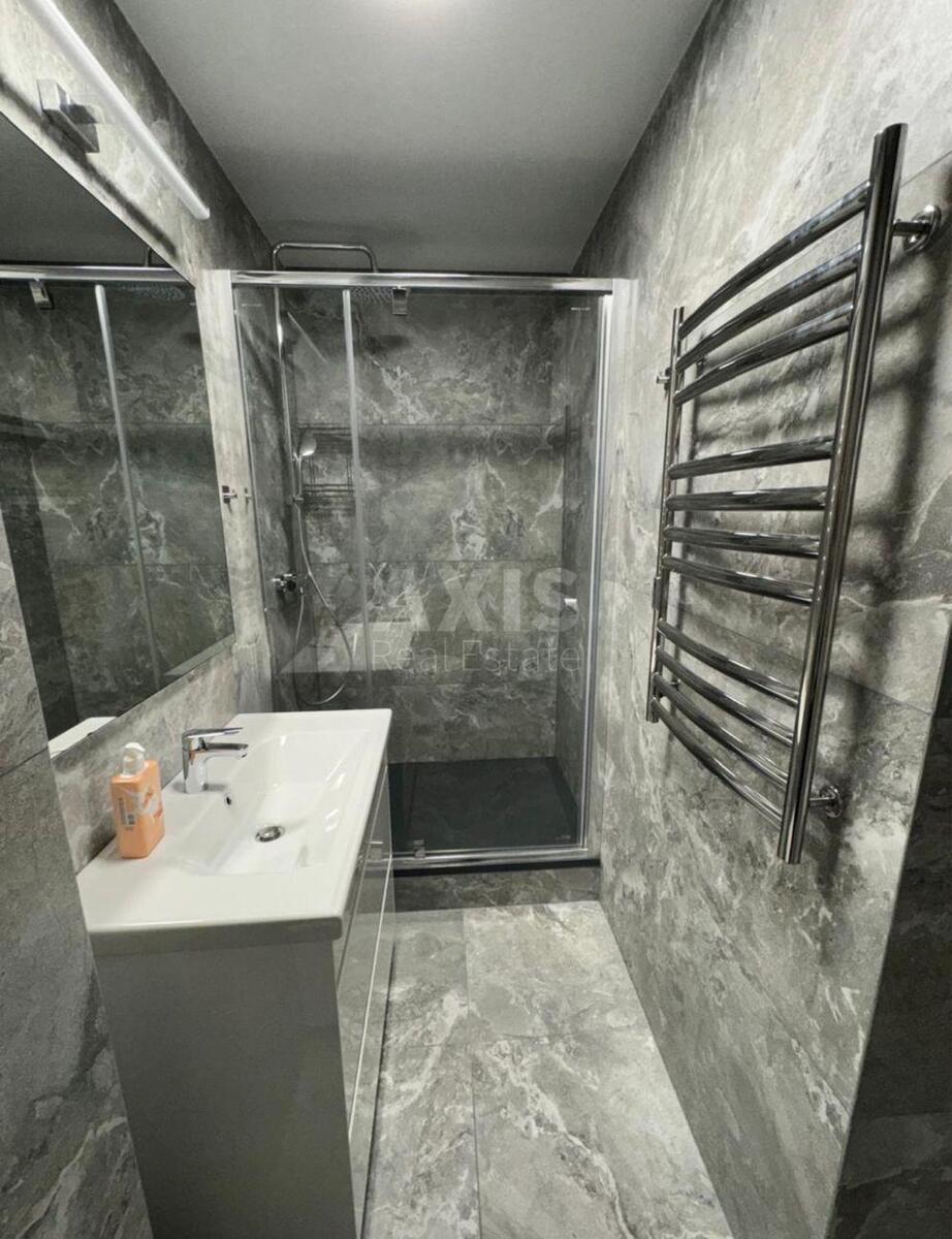 1k apartment vul. Zhyljans'ka 68633549