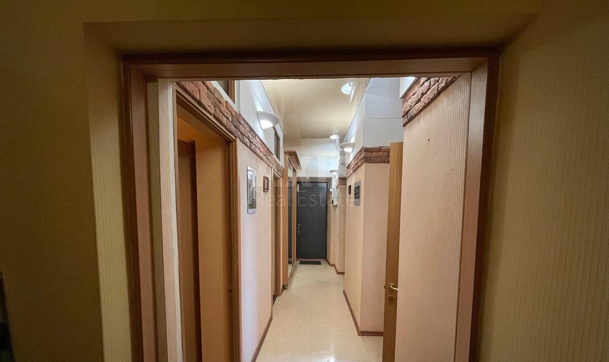 Office vul. Darvina 7, 77m2604075