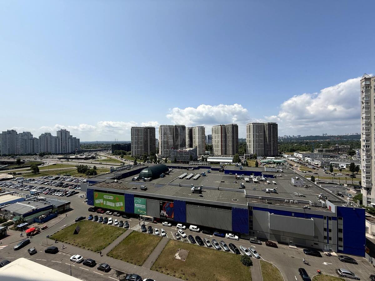 4к квартира ул. Срибнокильская 226390518