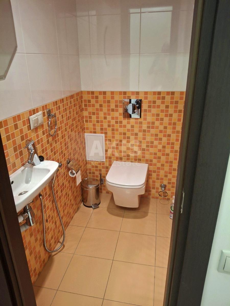 3k apartment vul. Staronavodnyc'ka 8Б6395513