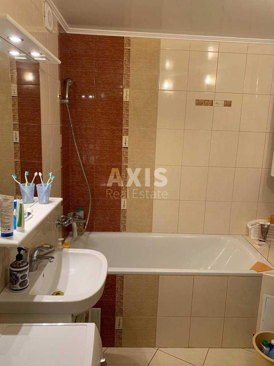3k apartment vul. Bal'zaka Onore de 4А421747