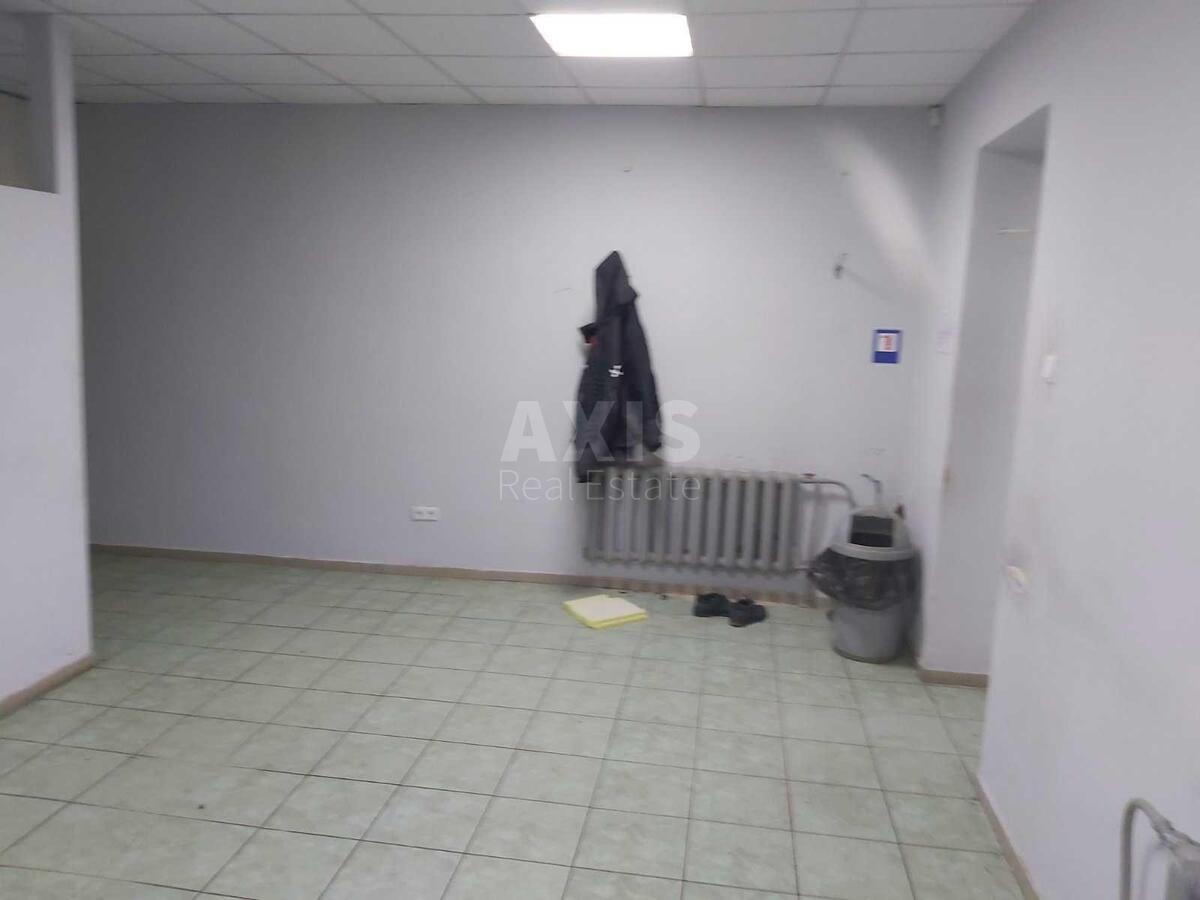 Trade object vul. Grygorovycha-Bars'kogo 5, 93m2556003