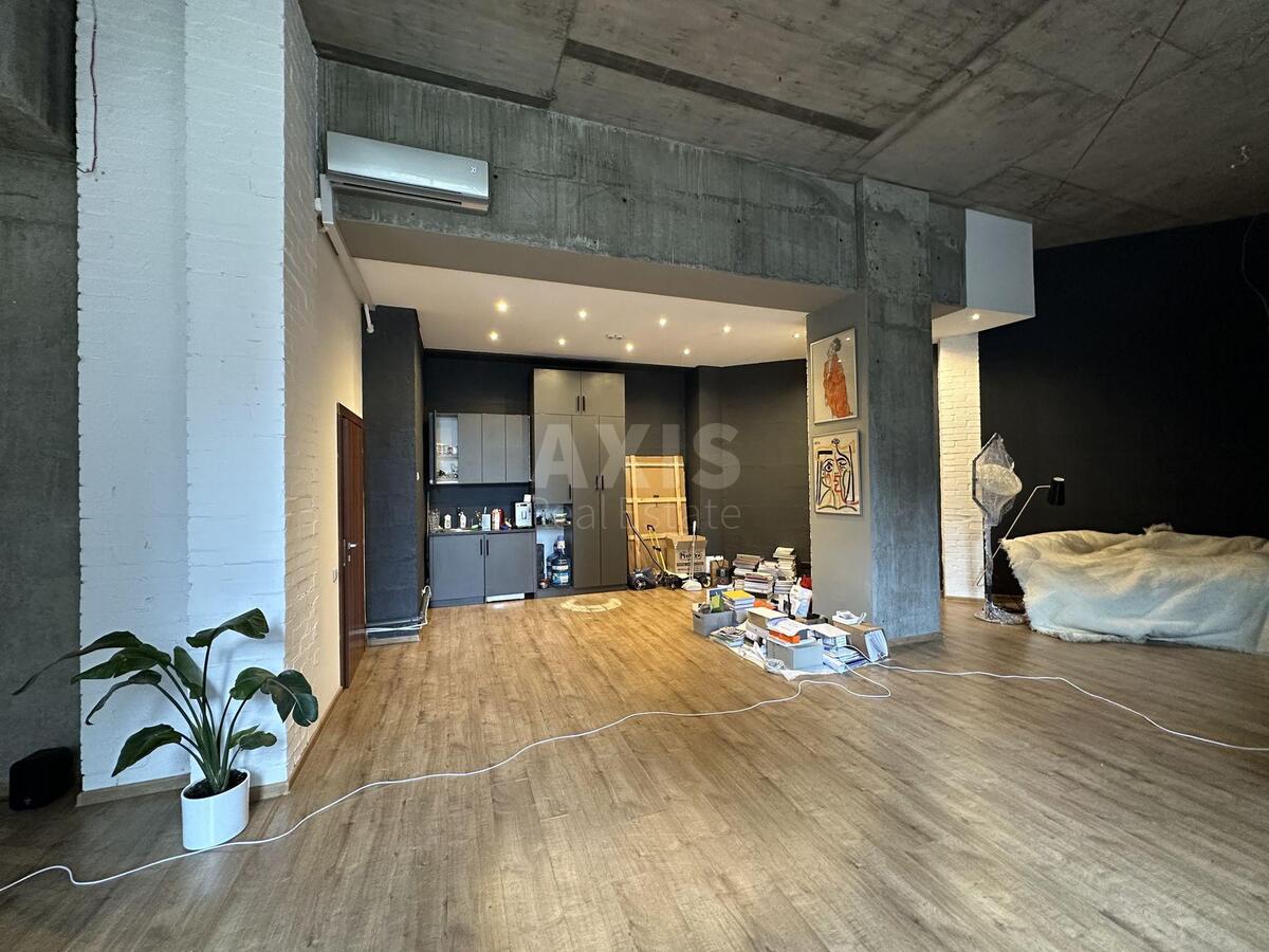 Trade object vul. Barbjusa Anri 37/1, 92m24