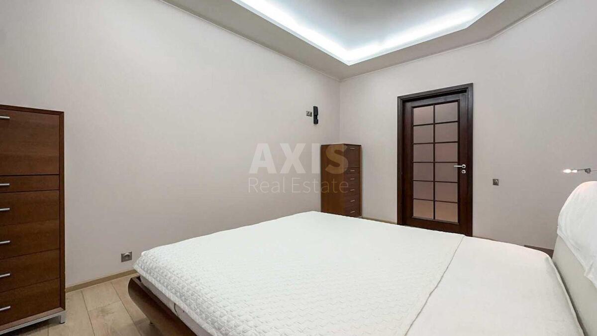 3k apartment vul. Pavlivs'ka 1812