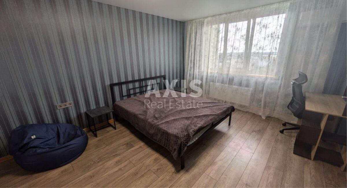 1k apartment vul. Myhajla Maksymovycha 322