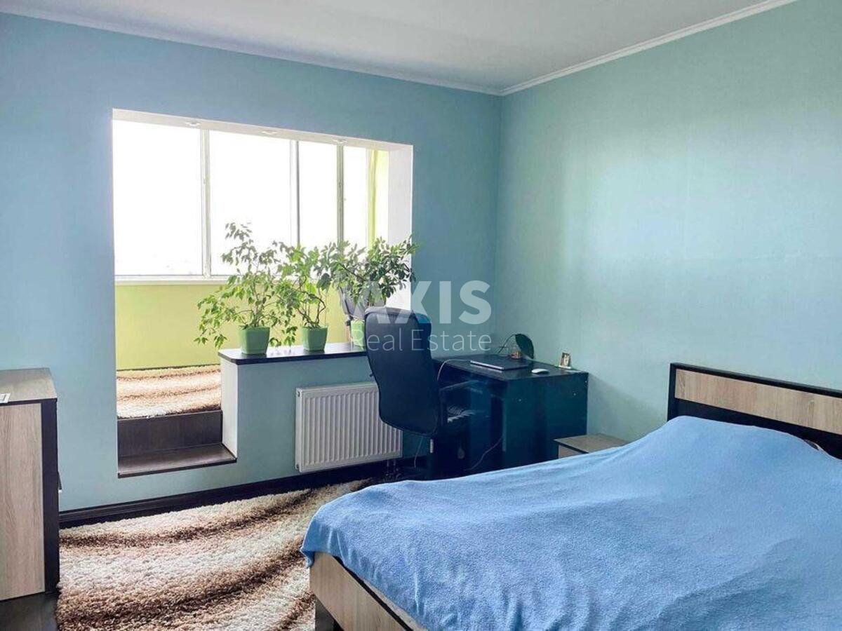 3k apartment vul. Zdolbunivs'ka 130