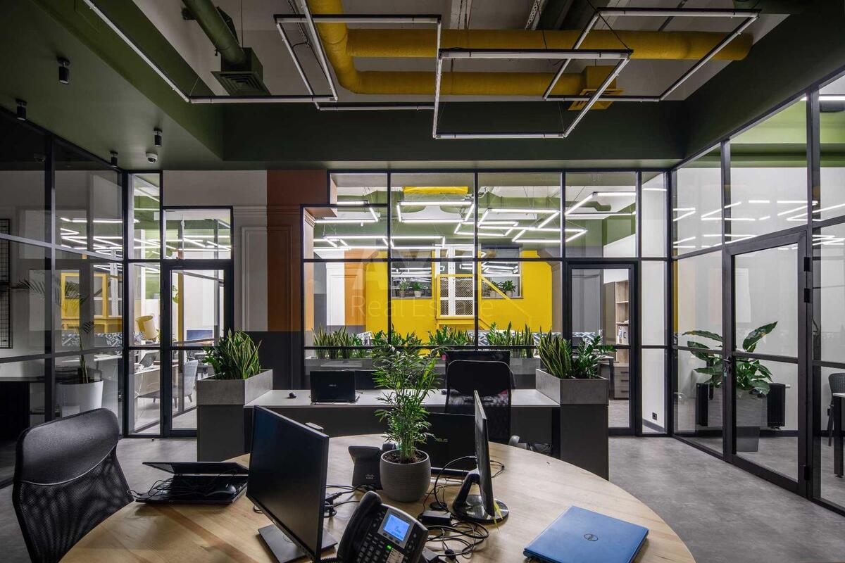 Office prov. Ohtyrs'kyj 7, 814m25809710