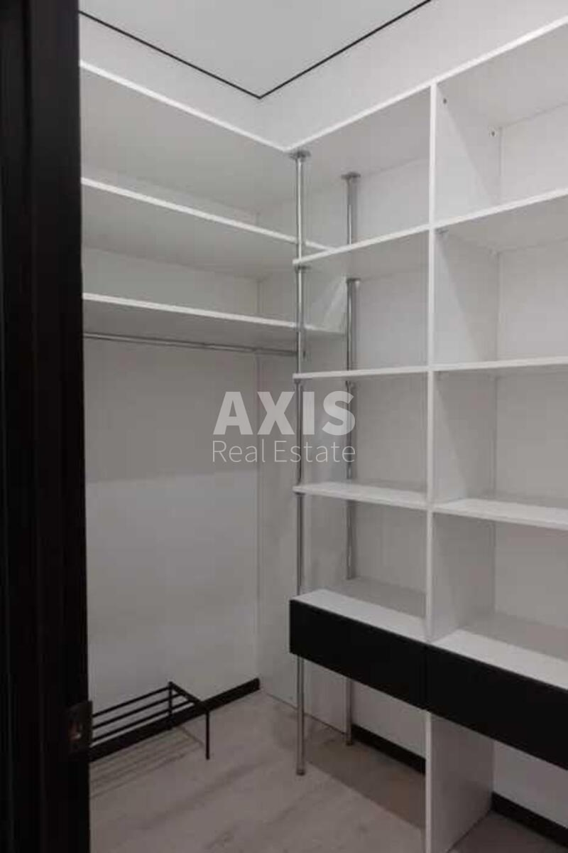 1k apartment vul. Nagirna 18/165