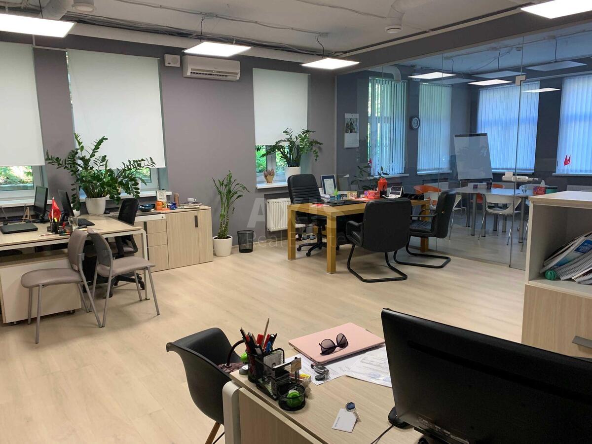 Office vul. Vozdvyzhens'ka 45, 84m2