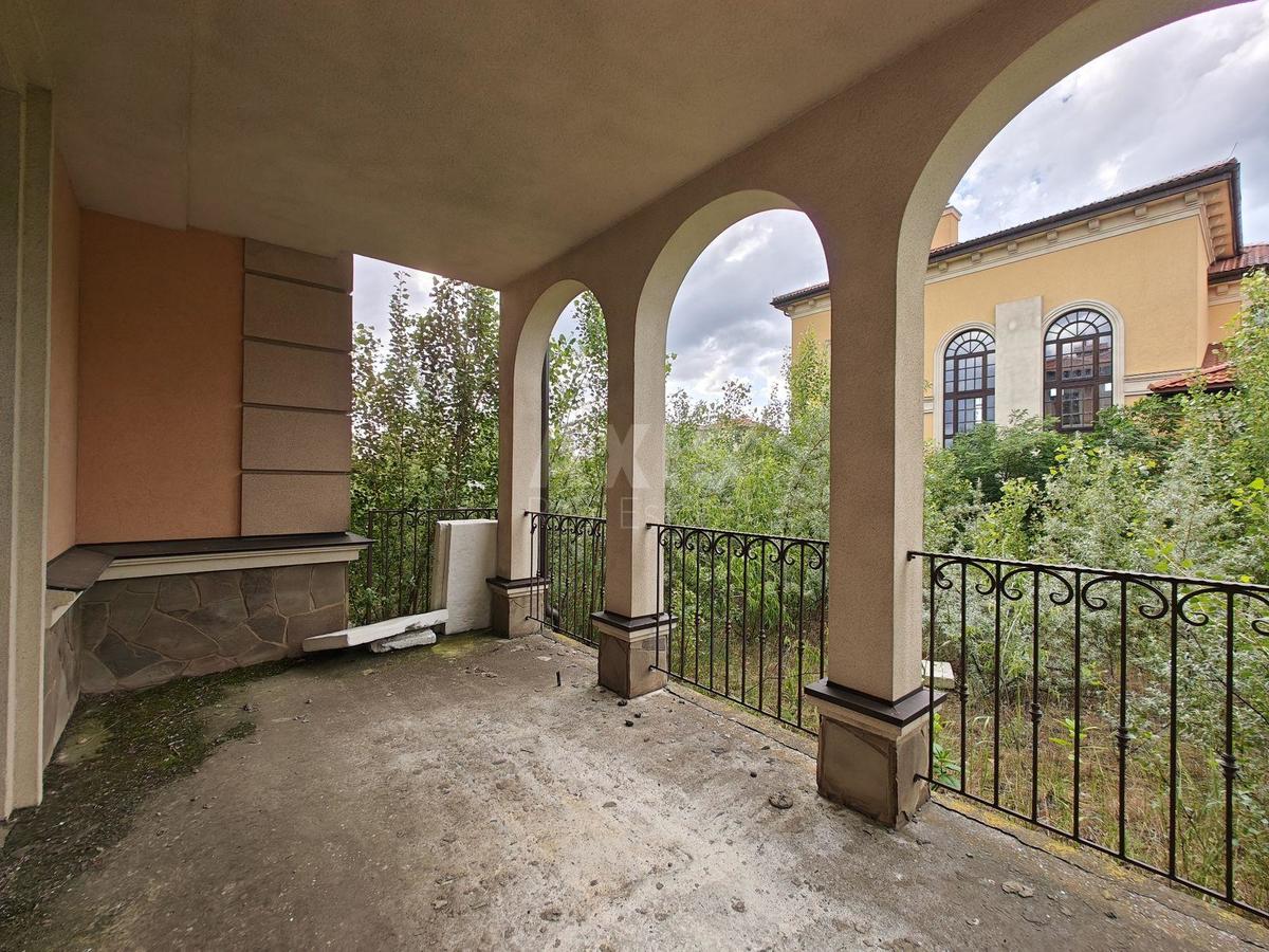 House vul. Bogatyrs'ka, 416m2, Kyiv city2