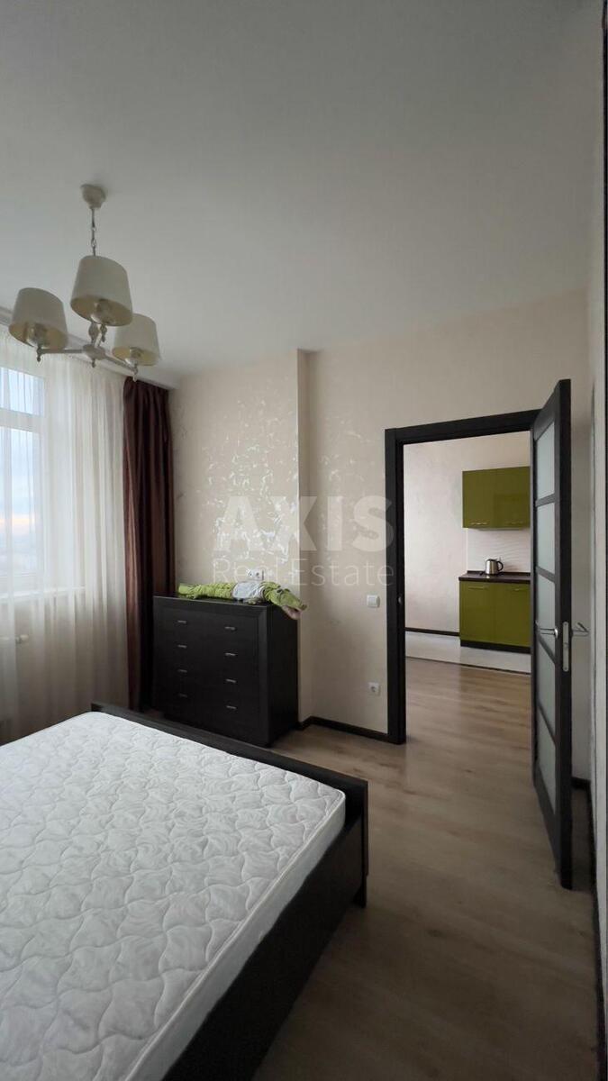 2k apartment vul. Lypkivs'kogo Vasylja Mytropolyta 37в