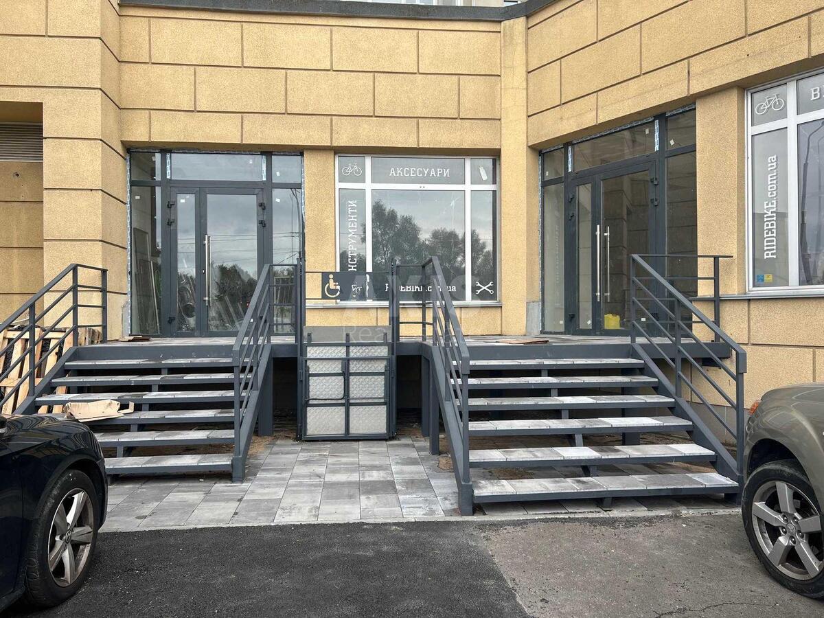 Trade object vul. Bal'zaka Onore de 4, 335m2604811