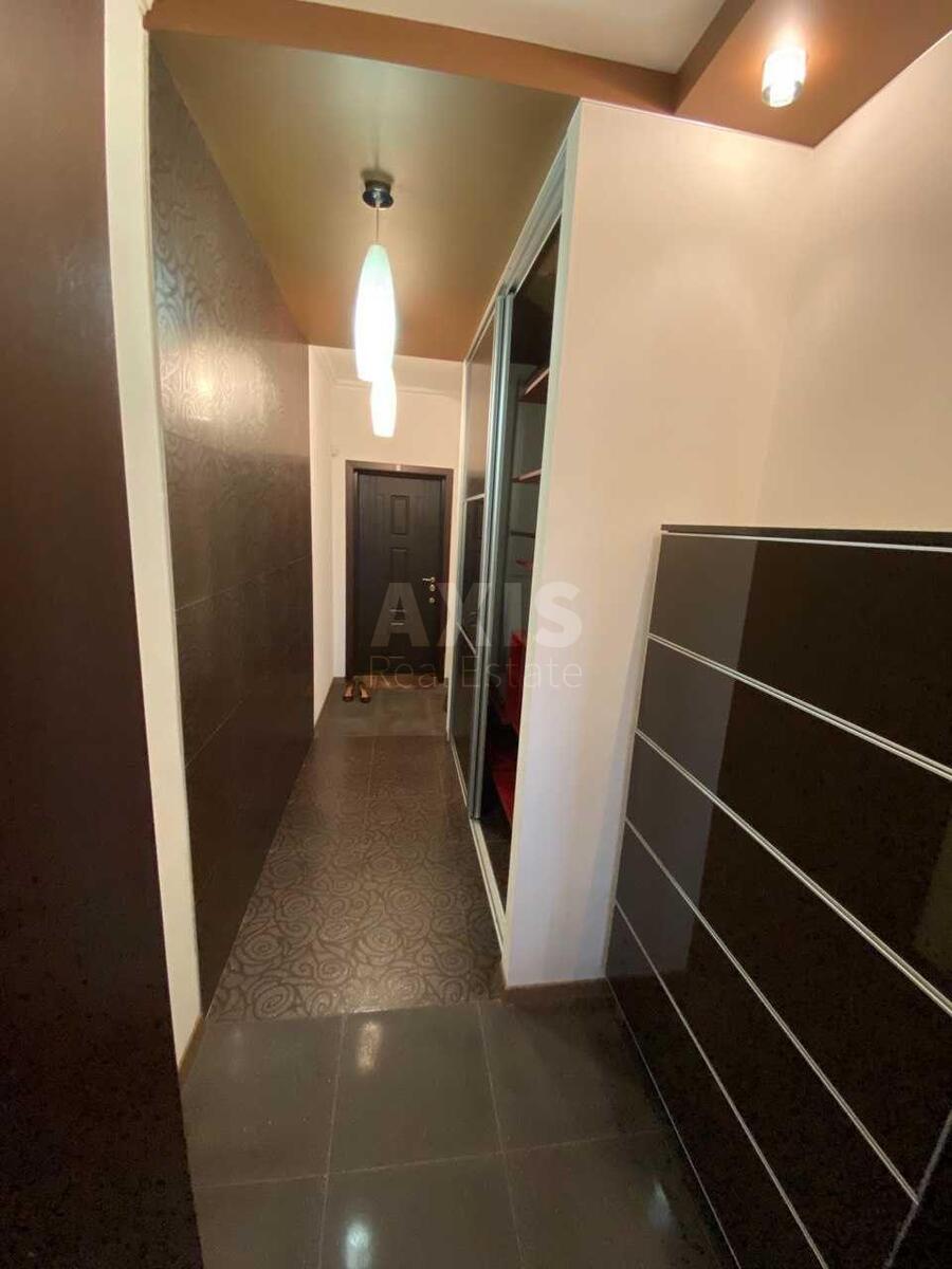 3k apartment pr-t Komarova Kosmonavta 2613