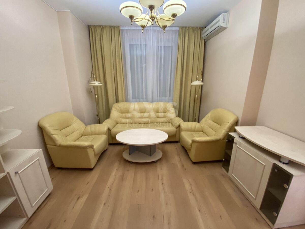 Office vul. Ahmatovoi' Anny 13, 272m2599444