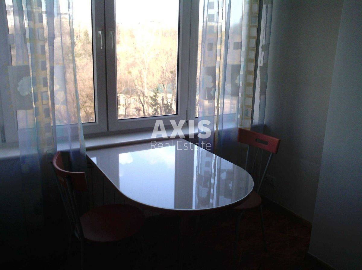 2k apartment vul. Tolstogo L'va 330