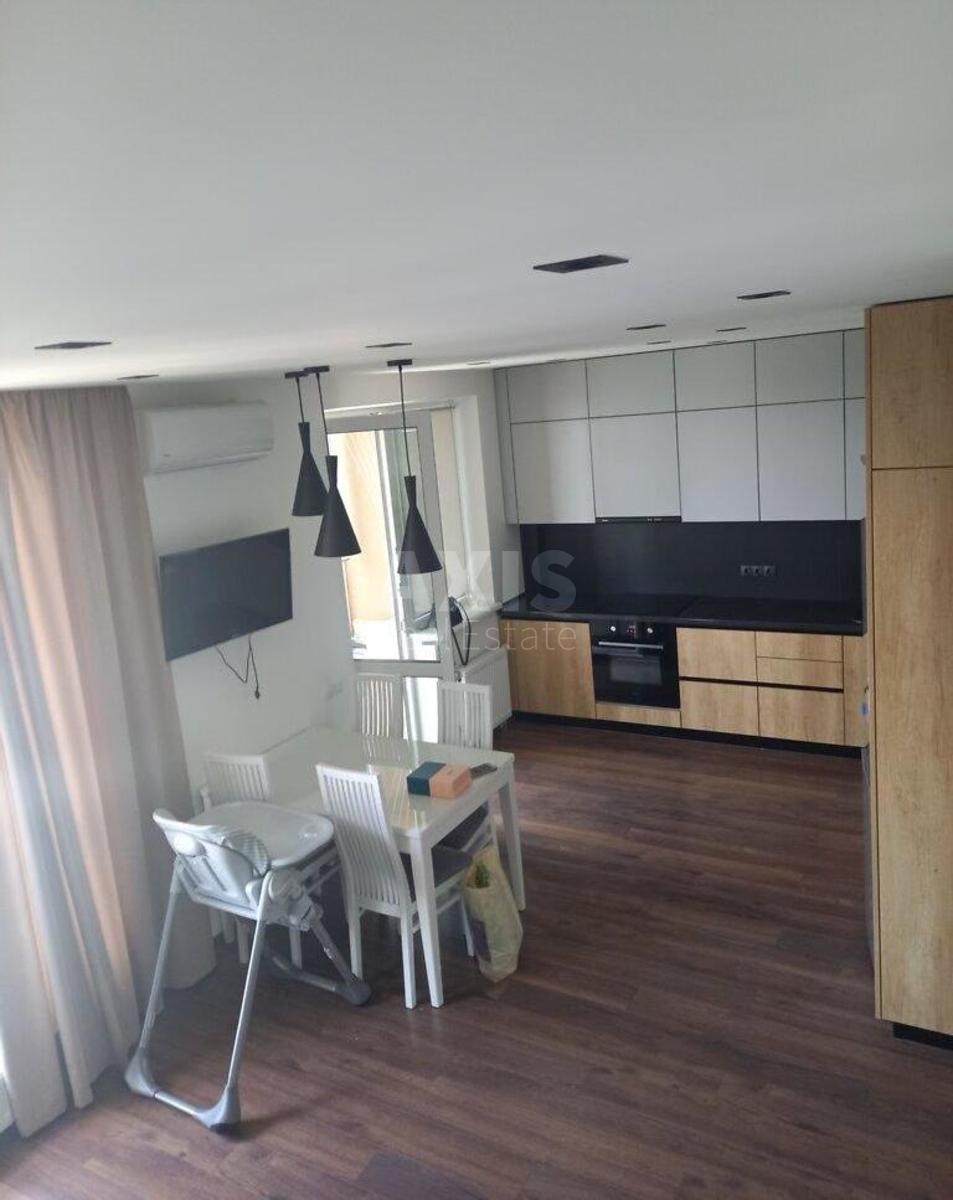 2k apartment vul. Metrologichna 540