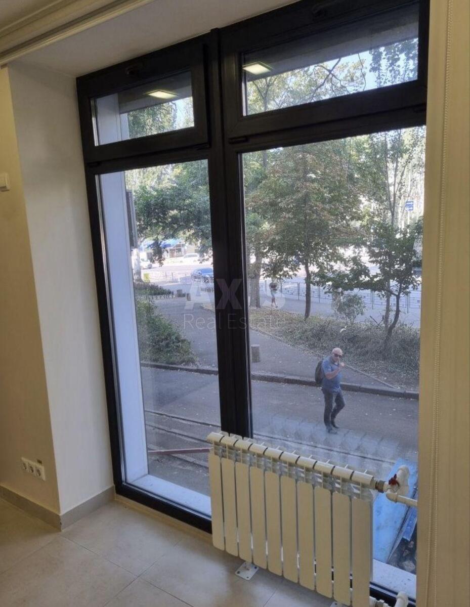 Trade object bul. Mykoly Mikhnovskoho 32, 50m2607229