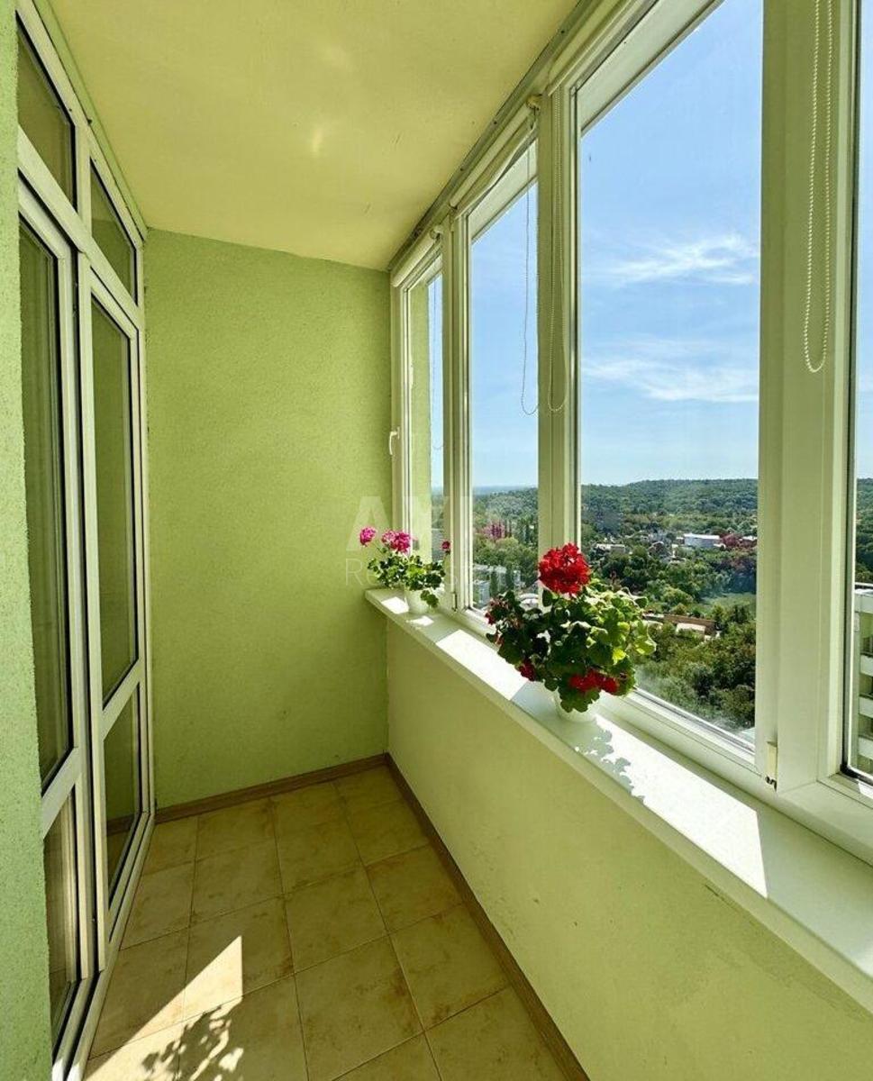 3к квартира пр-т Голосеевский 80/73А4