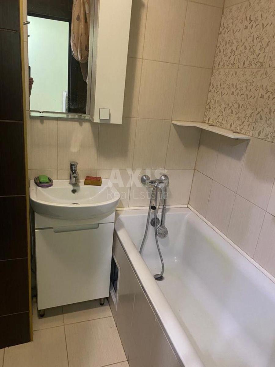 2k apartment vul. Myropil's'ka 312