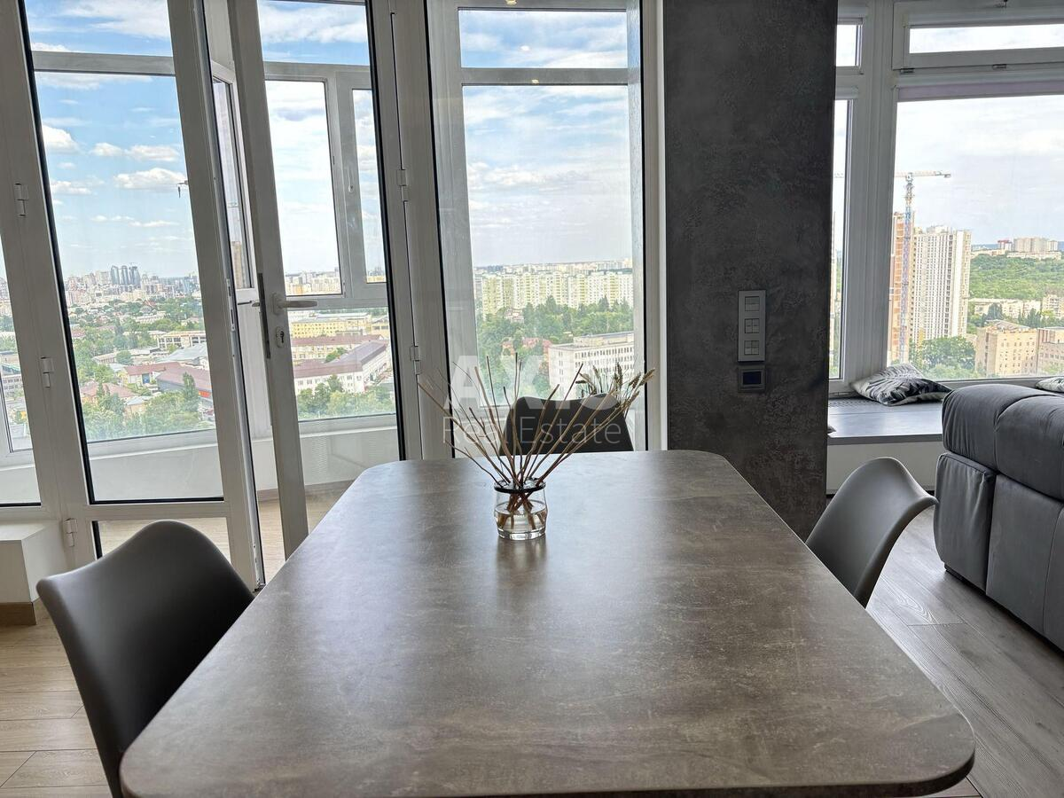 2k apartment vul. Myhajla Maksymovycha 3Г542321