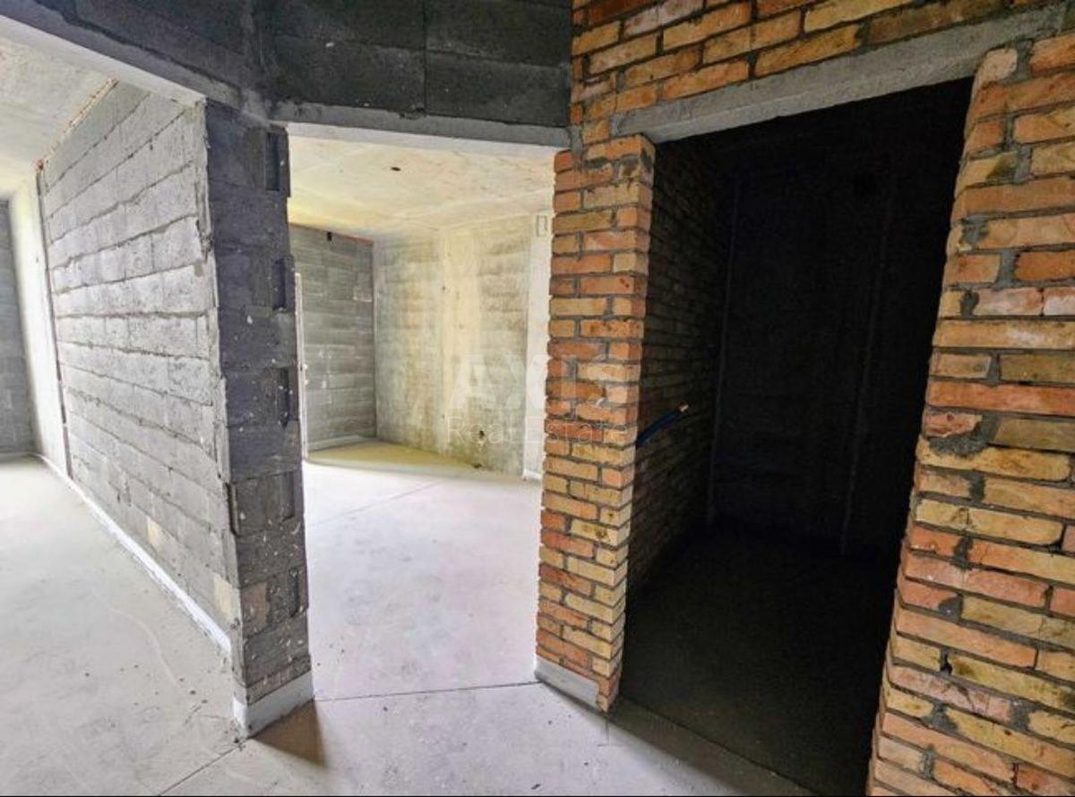 1k apartment vul. Kadets'kyj gaj 81