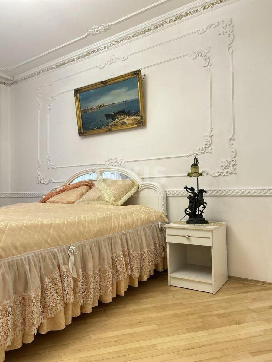 3k apartment vul. Kotel'nykova Myhajla 102