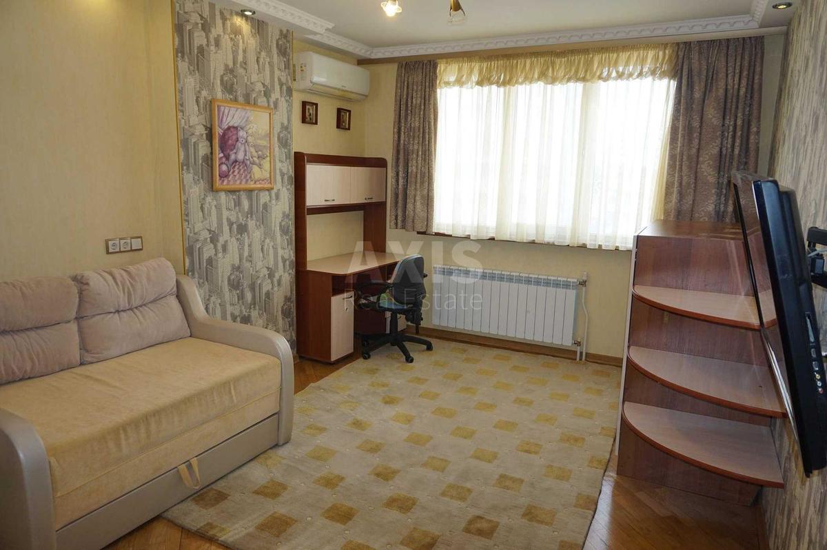 4k apartment vul. Get'mana Vadyma 1Б7