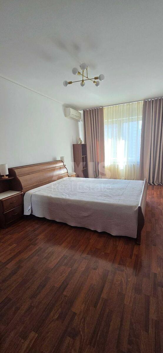 3k apartment vul. Urlivs'ka 19579205