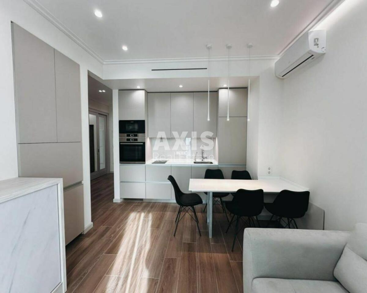1k apartment vul. Bul'varno-Kudrjavs'ka 179